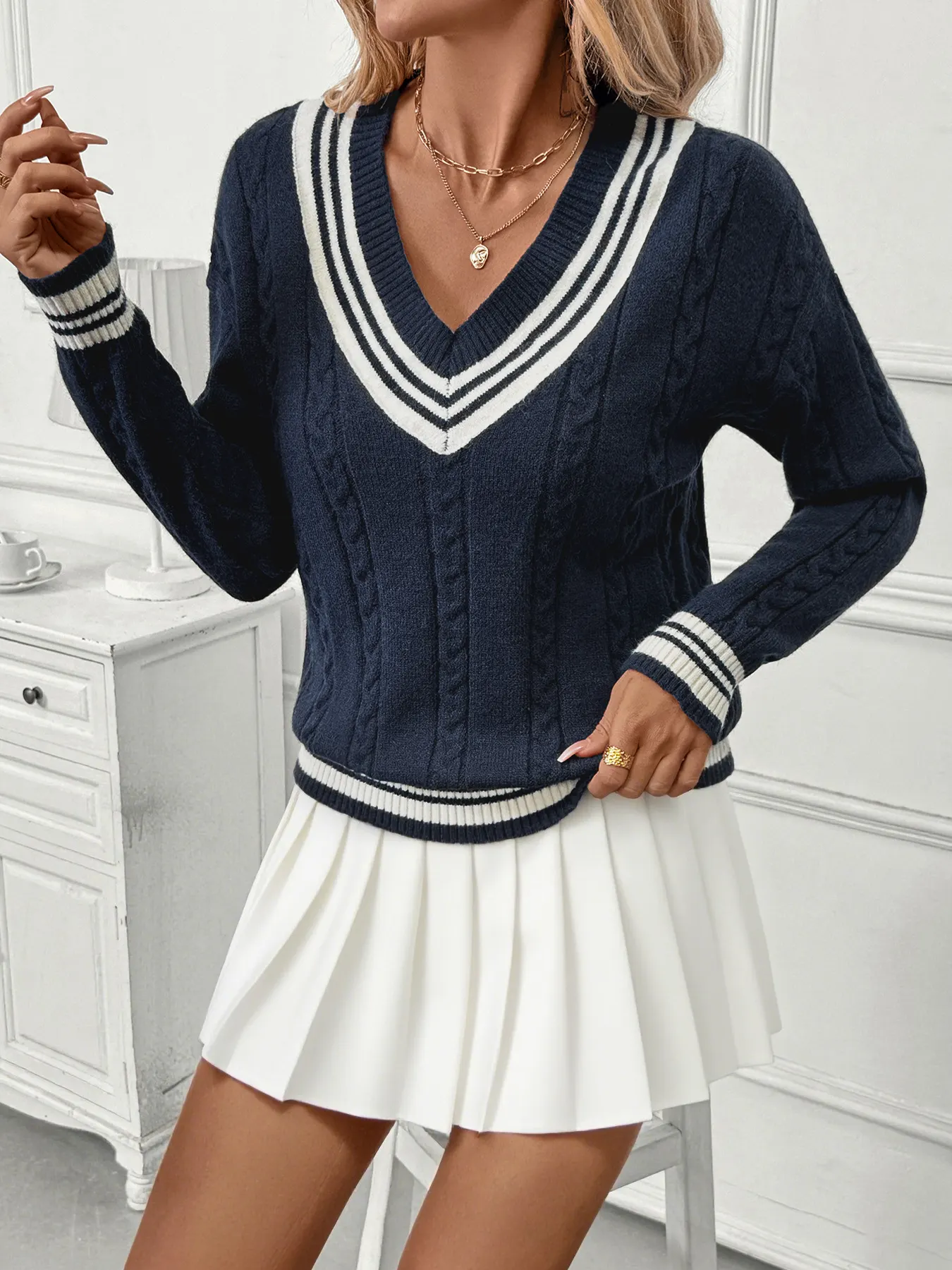 Contrast Striped V-Neck Sweater 4
