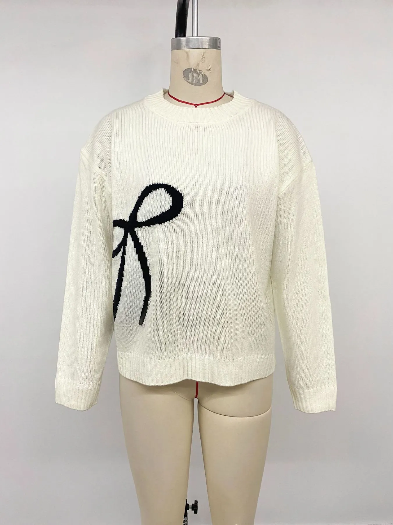 Bow Graphic Round Neck Sweater 6